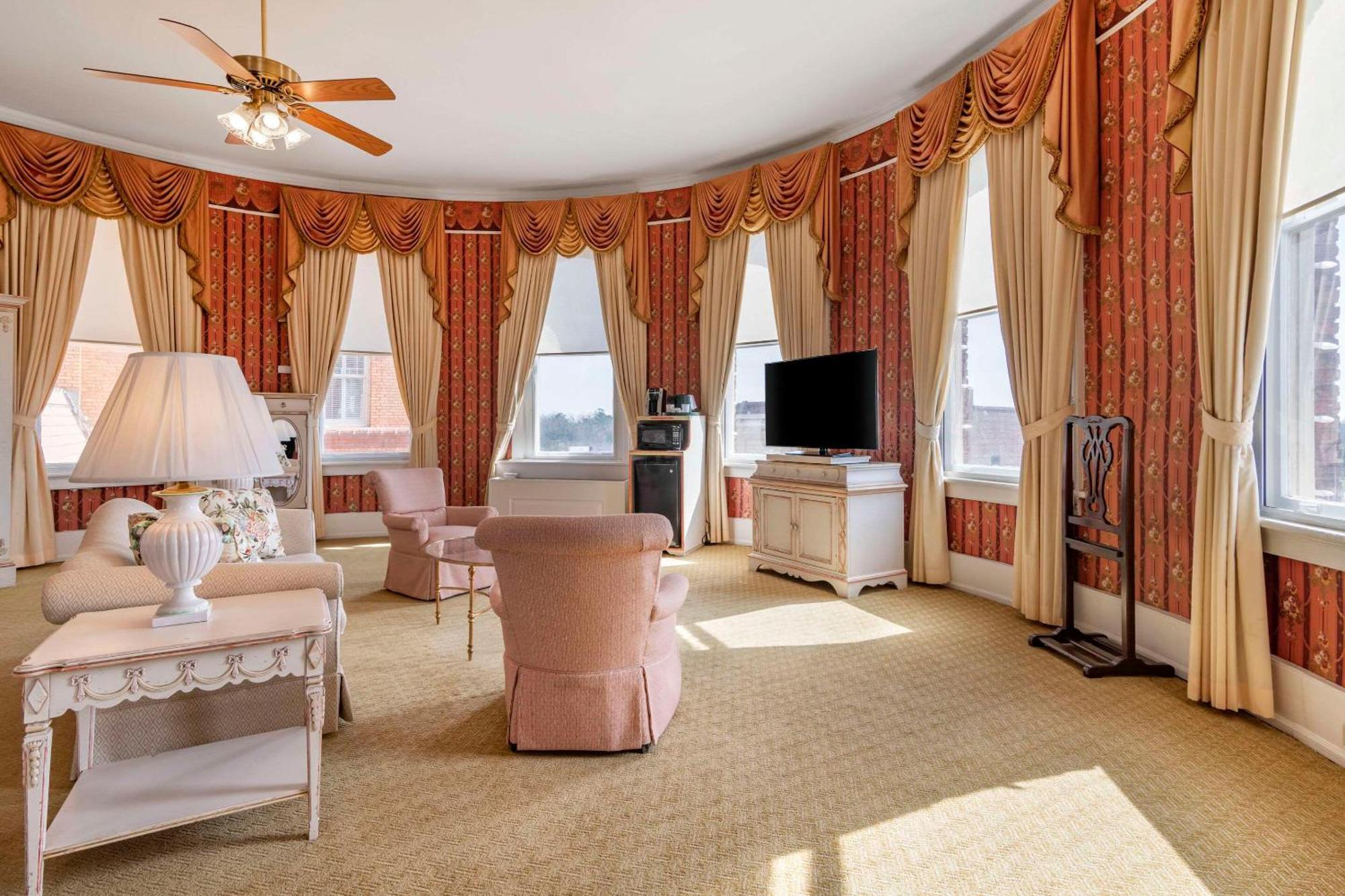 Windsor Hotel, Ascend Hotel Collection Americus Luaran gambar
